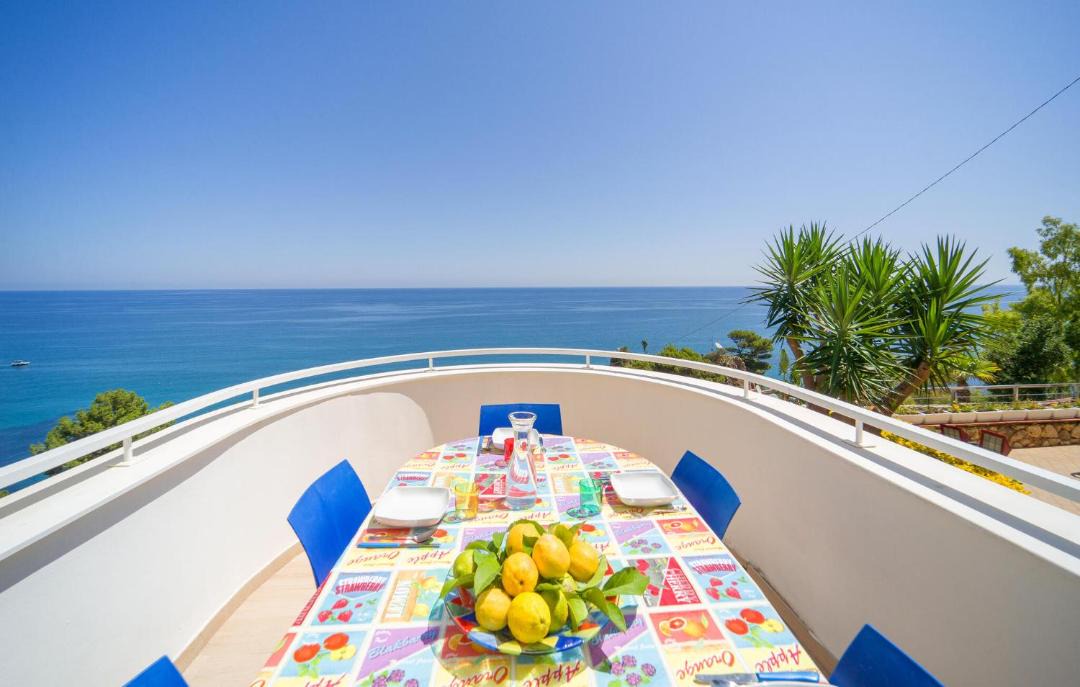 Photo of Patio Balcony in Torre Colonna-sperone