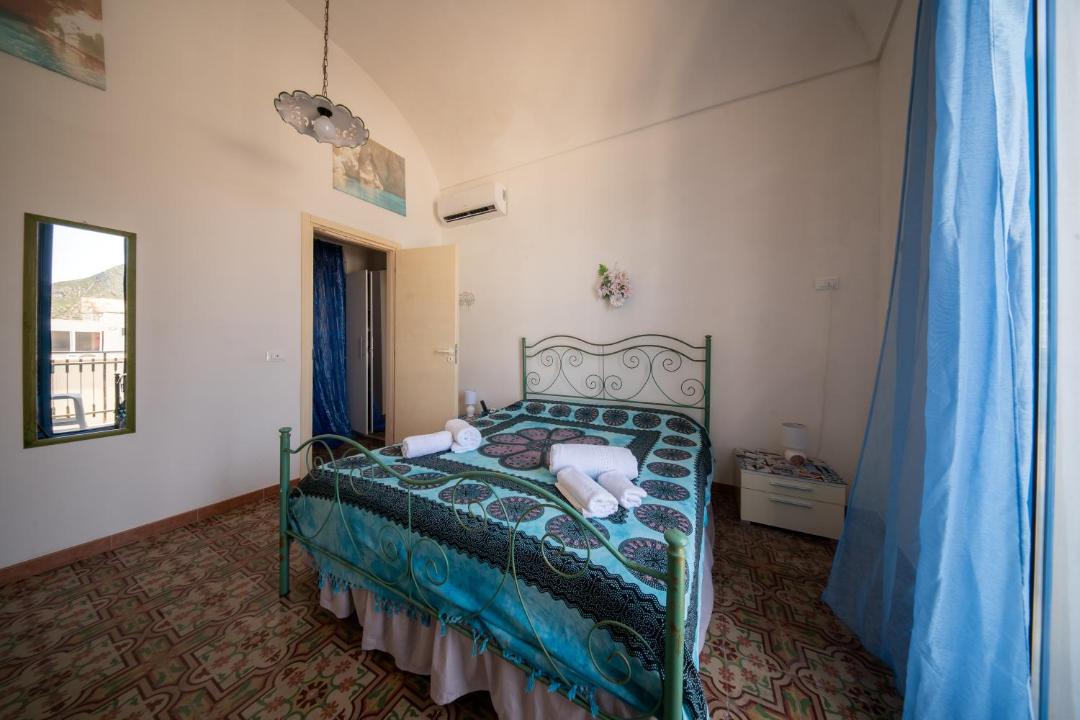Photo of Bedroom in Marettimo