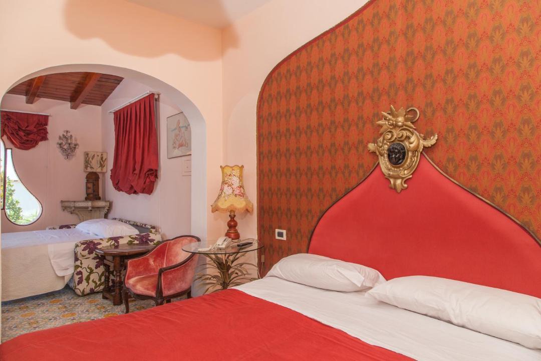 Photo of Bedroom in Forio