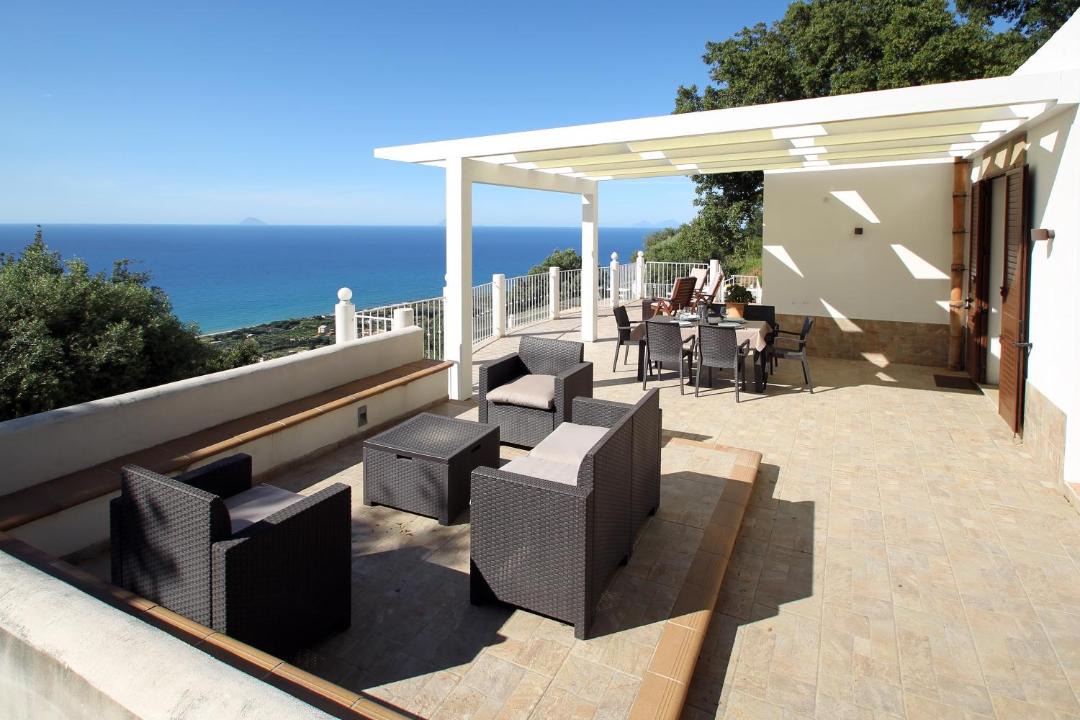 Photo of Others in Caronia