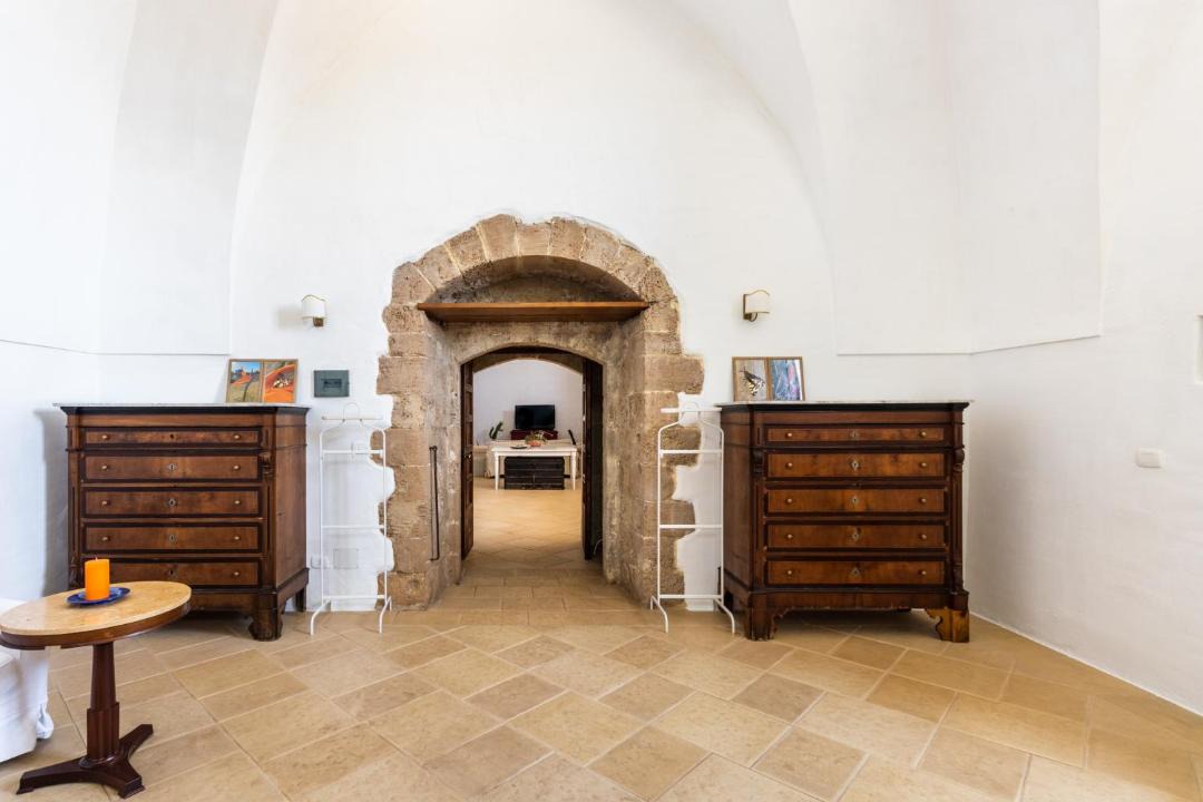 Photo of Others in Noto