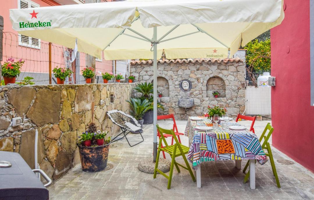 Photo of Patio Balcony in Mitogio