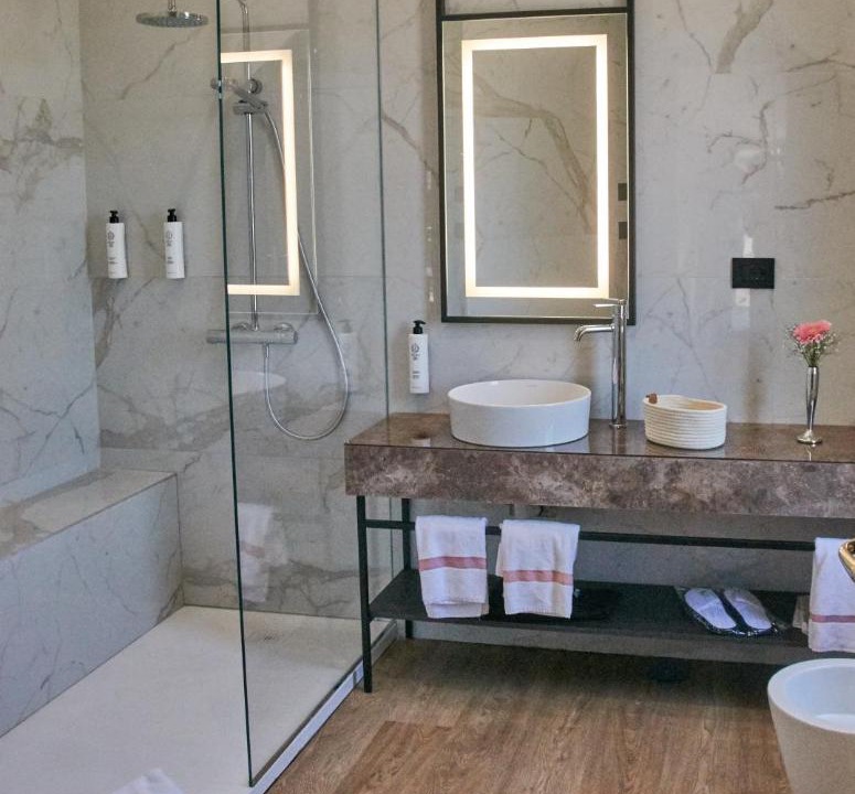 Photo of Bathroom in Volla