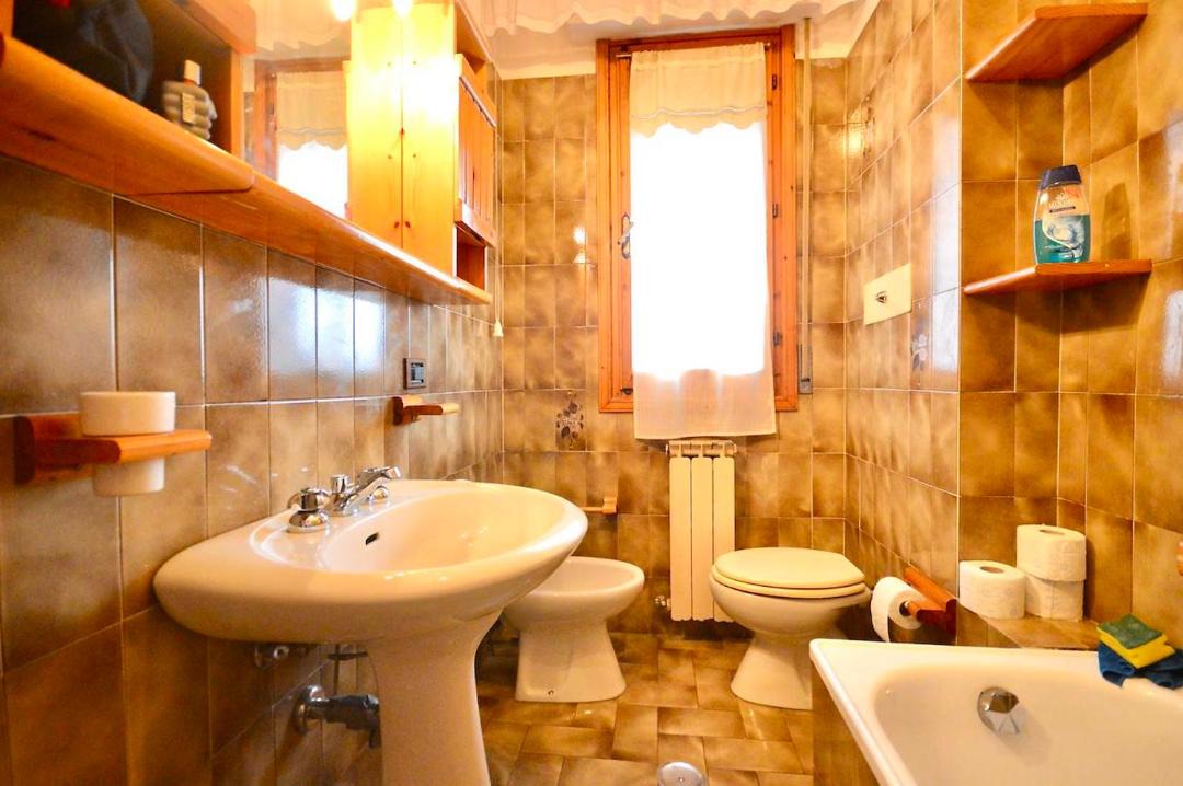 Photo of Bathroom in Caltanissetta