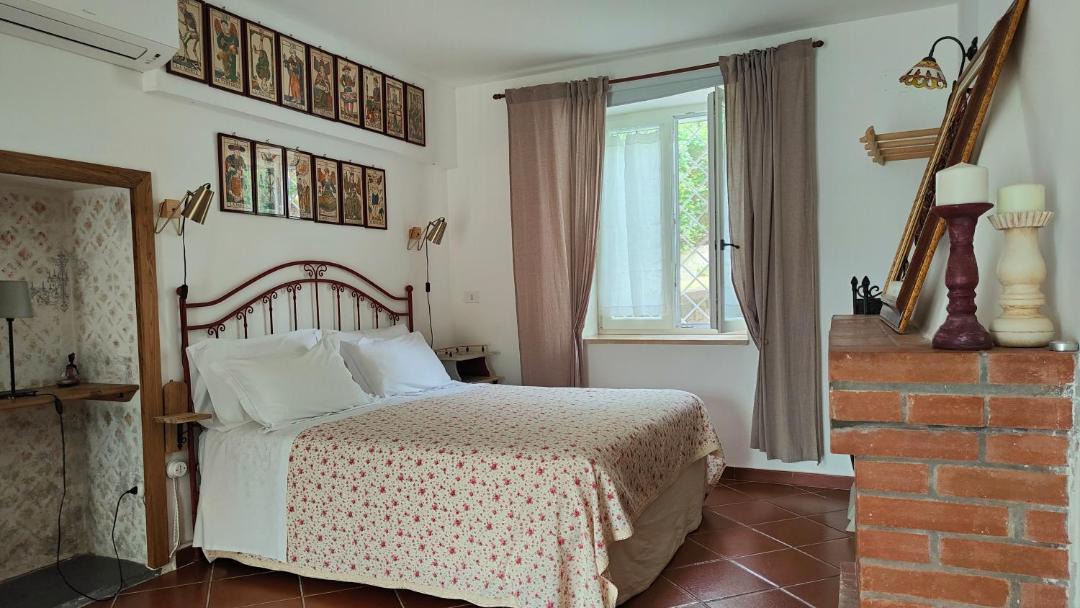 Photo of Bedroom in Caiazzo