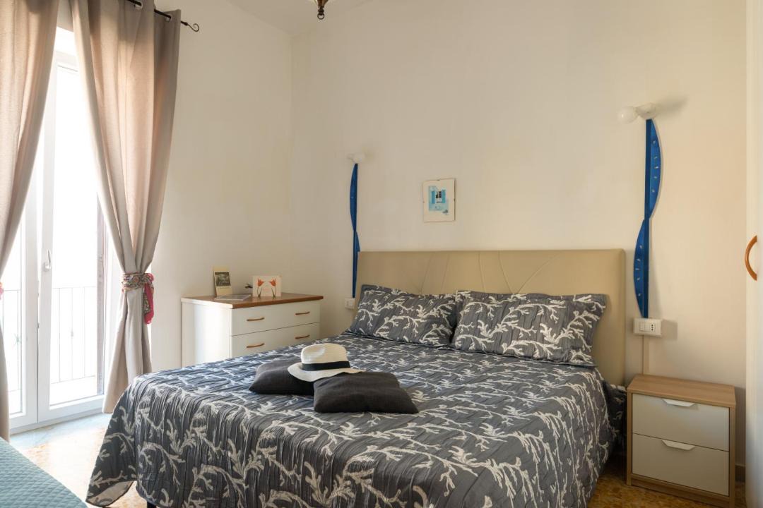 Photo of Bedroom in Ischia Porto