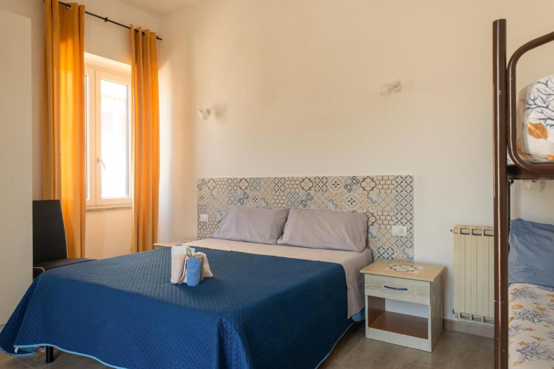 Photo of Bedroom in Ischia Porto