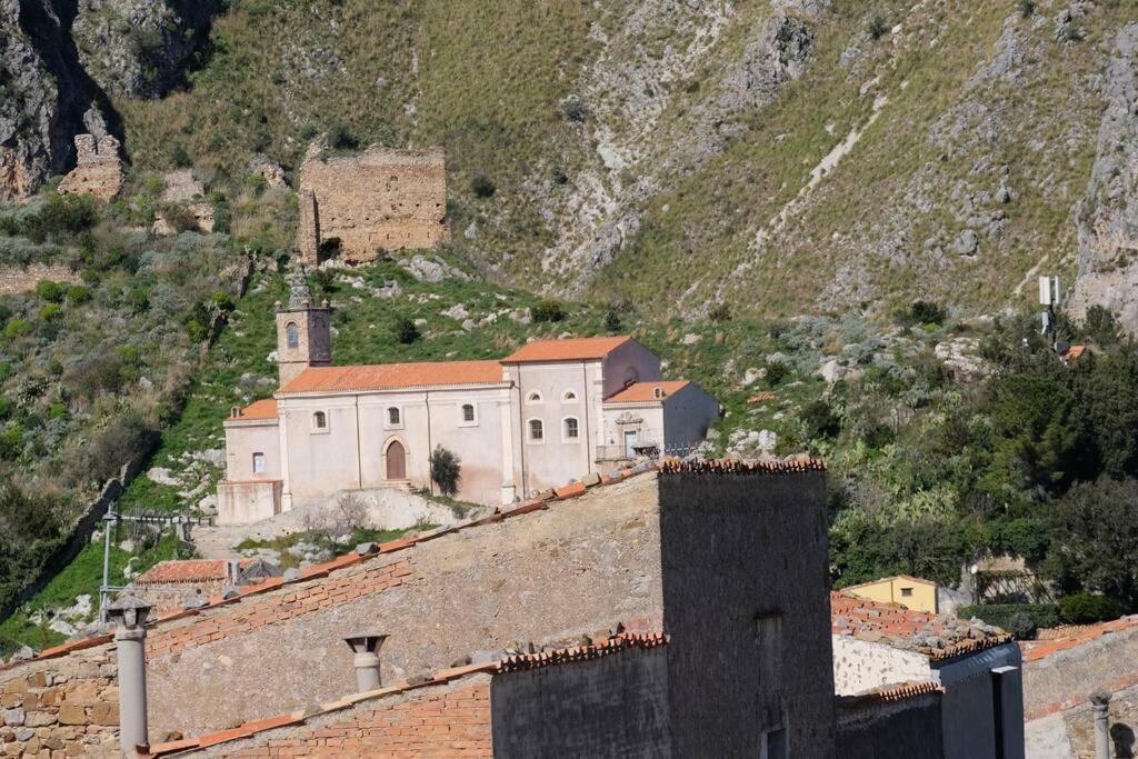 Photo of Buildings in Isnello