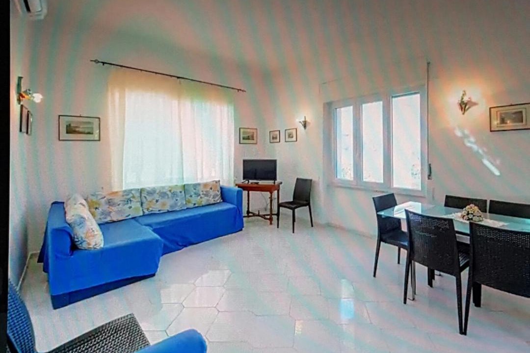 Photo of Livingroom in Ischia Porto