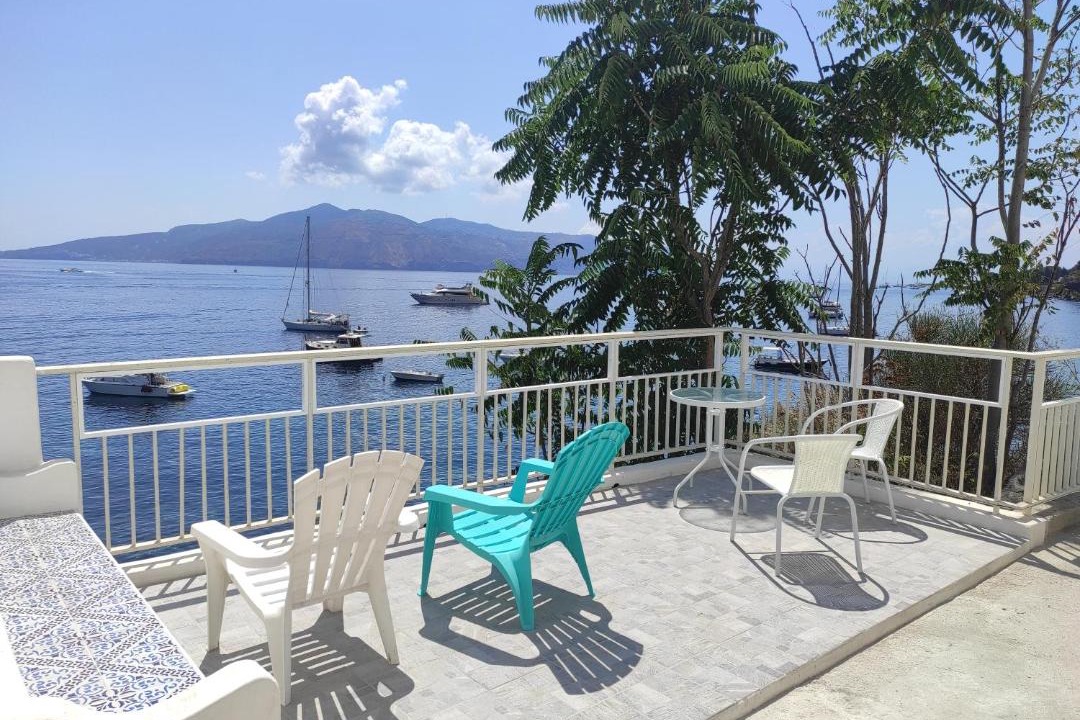 Photo of Patio Balcony in Santa Marina Salina