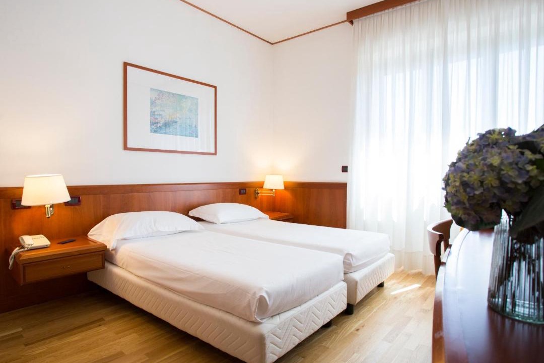 Photo of Bedroom in Roges