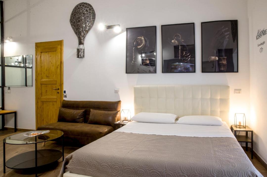 Photo of Bedroom in Naples City Centre