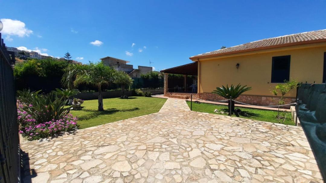 Photo of Buildings in Campofelice di Roccella