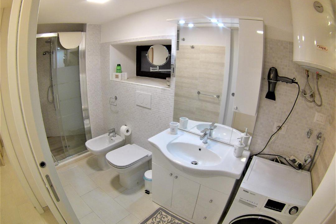 Photo of Bathroom in Catania City Centre
