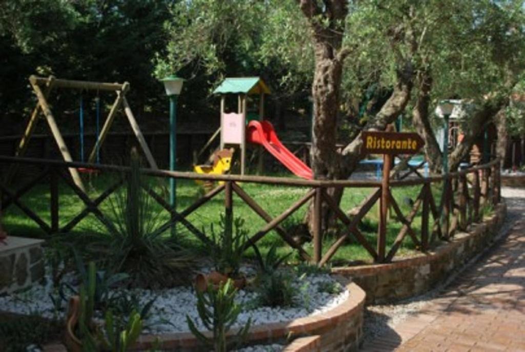 Photo of Others in Stella Cilento