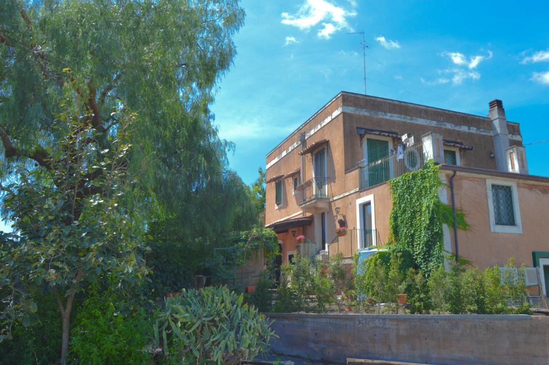 Photo of Buildings in Viagrande