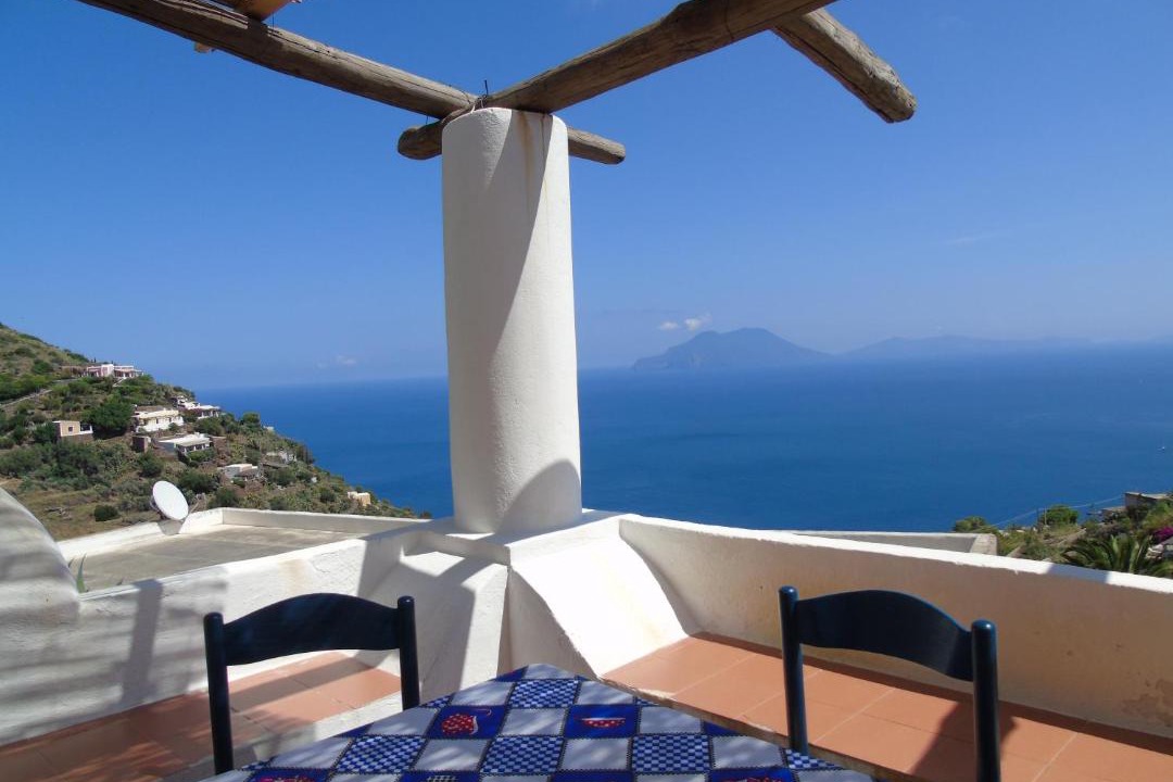 Photo of Patio Balcony in Filicudi Porto