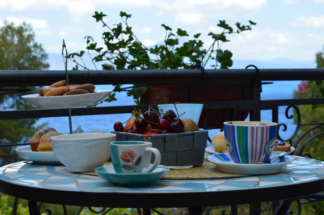 Photo of Patio Balcony in Cersuta