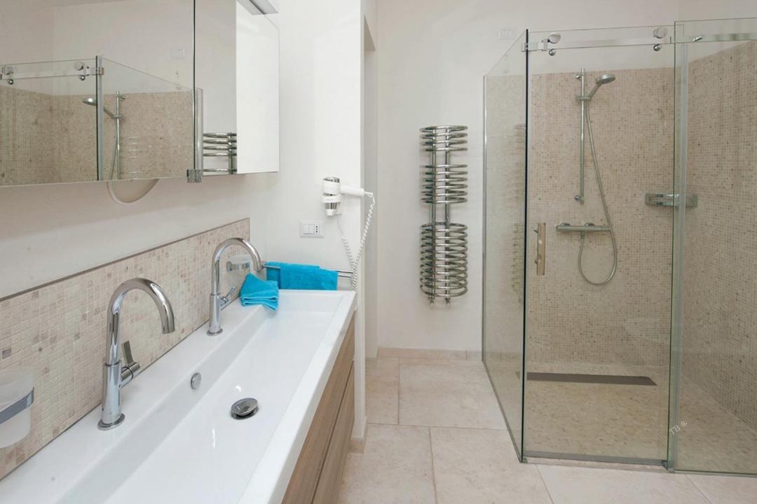 Photo of Bathroom in Oria
