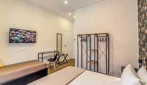 Elite Triple Room