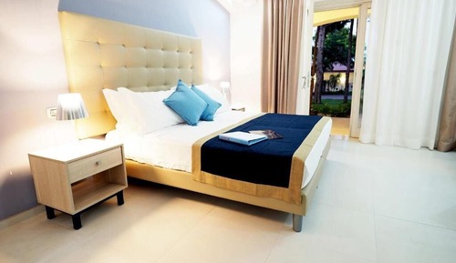 Junior Double Room