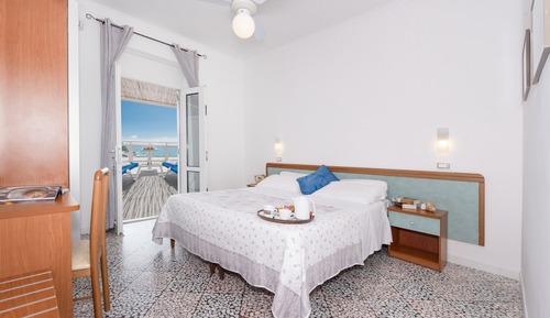 Double or Twin Room, Sea View