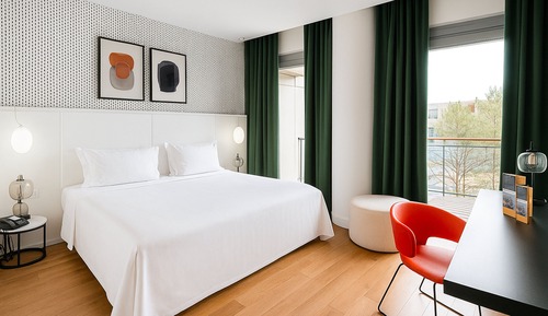 Standard Room, 1 King Bed (Vulcano Buono Square View)