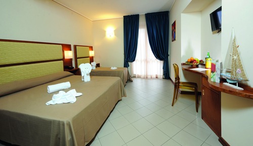 Comfort Triple Room
