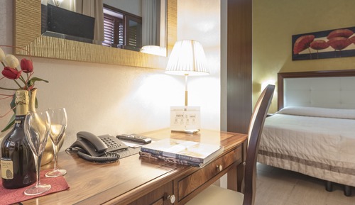 Junior Suite, Jetted Tub