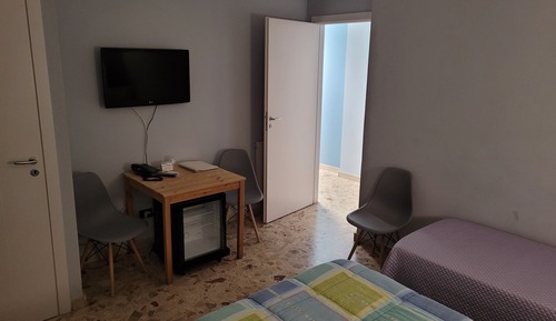 Standard Triple Room, Private Bathroom