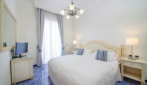 Camera Junior Suite
