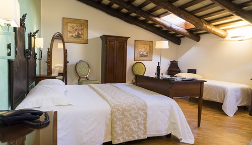 Deluxe Quadruple Room