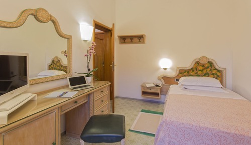 Classic Single Room