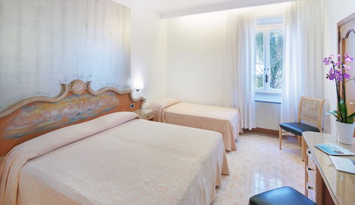 Classic Triple Room
