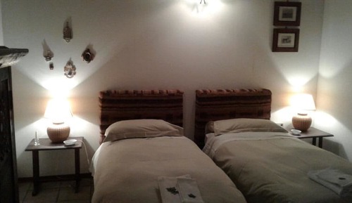 Deluxe Double or Twin Room, Shared Bathroom