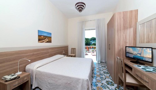 Double Room, Balcony