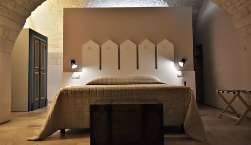 Deluxe Room, 1 King Bed with Sofa bed, Courtyard View