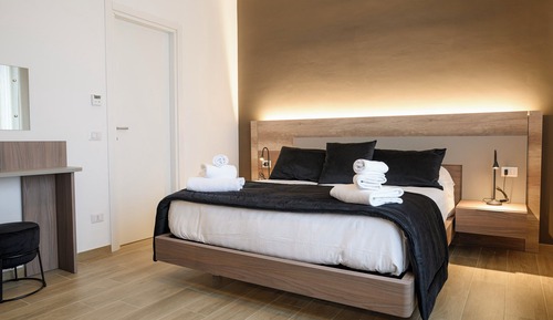Apartment, Balcony