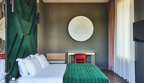 Peacock Suite