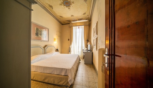 Classic Double Room
