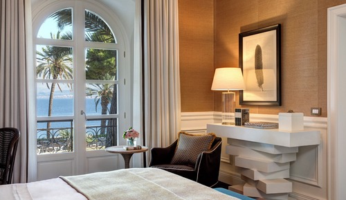 Suite, Sea View
