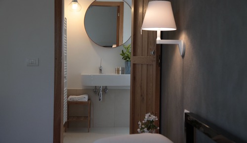 Room, Annex Building (Ciliegeto)