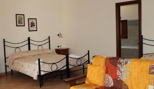 Family Room, 1 Bedroom, Bathtub, Mountain View (Capri)