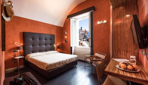 Classic Double Room with Partial Sea View