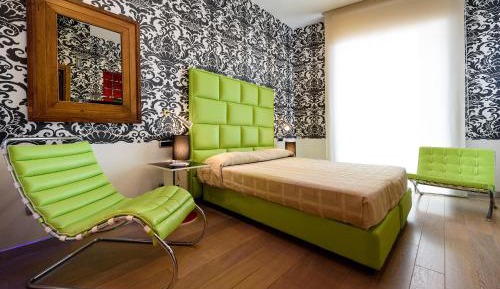 Classic Double Room with Partial Sea View and Spa Bath