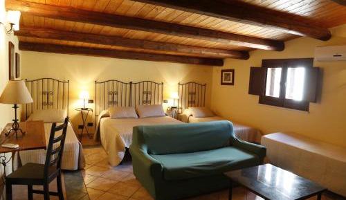 Quadruple Room with Terrace