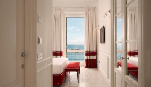Deluxe Double Room with Balcony and Sea View