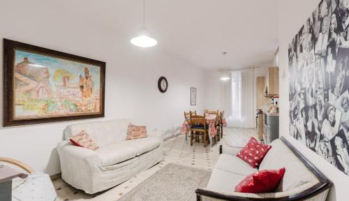 Three-Bedroom Premium Apartment with Balcony