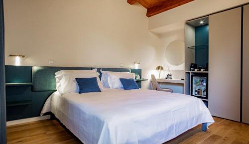 Double Room with Pool View