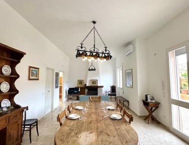 One-Bedroom Apartment with Garden